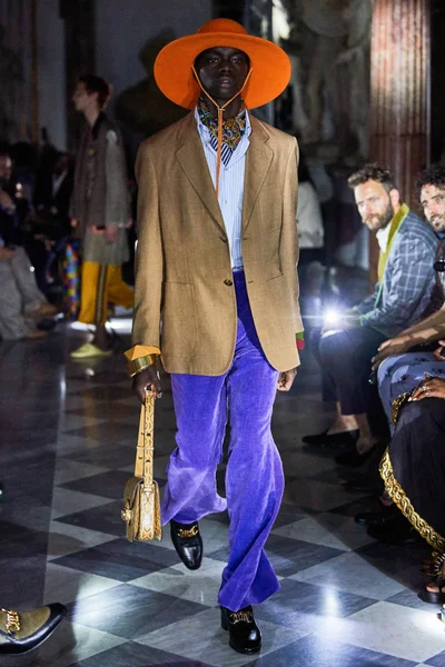 Look 31